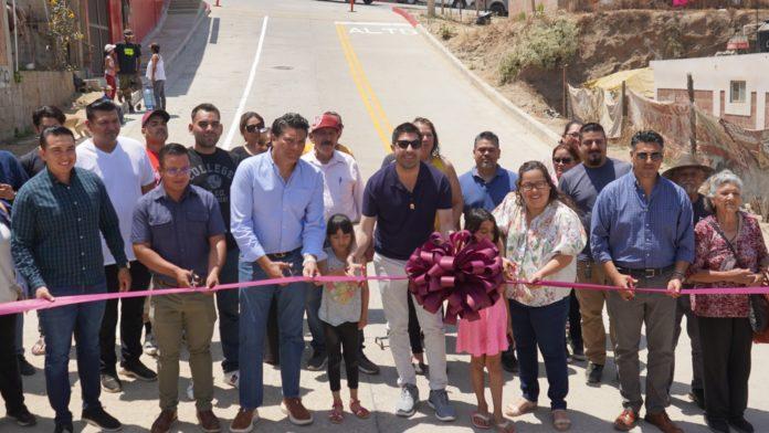 ENTREGA ARMANDO AYALA OBRA DE PAVIMENTACIÓN EN LA COLONIA 89. lasnoticias.info