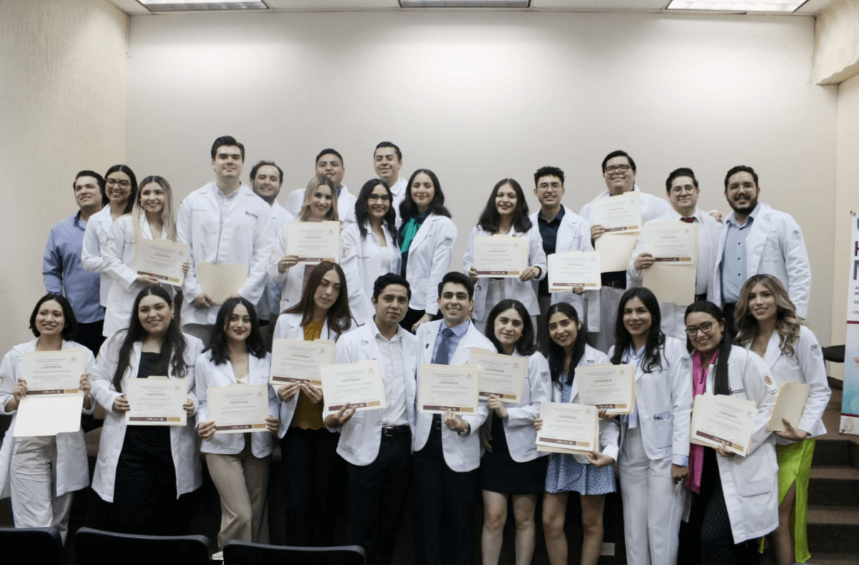 EGRESAN 25 NUEVOS MÉDICOS DEL HOSPITAL GENERAL DE MEXICALI - LasNoticias.info