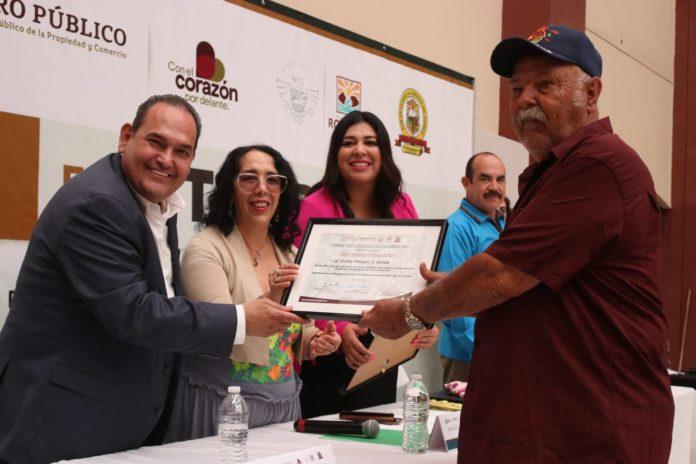 Asiste Araceli Brown al arranque del programa ‘Issstecali en tu Trabajo’. lasnoticias.info