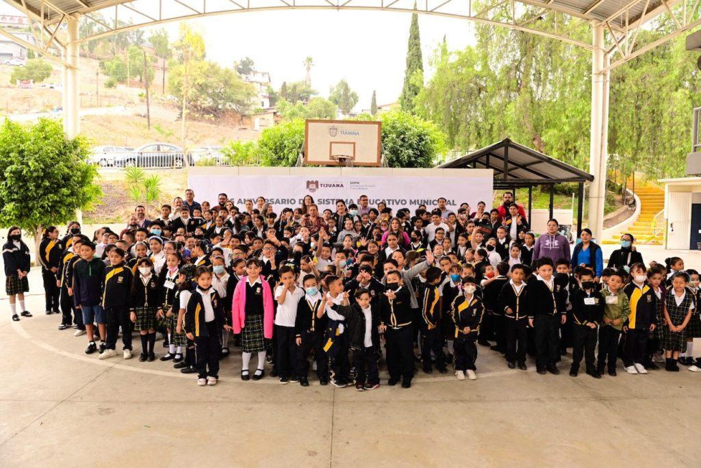 AYUNTAMIENTO DE TIJUANA CELEBRÓ EL 66 ANIVERSARIO DEL SISTEMA EDUCATIVO MUNICIPAL. lasnoticias.info