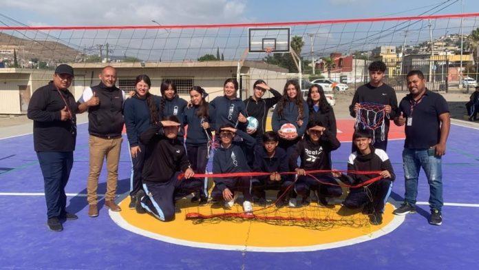 ENTREGÓ IMJUV EQUIPO DEPORTIVO Y REHABILITÓ CANCHA DE COBACH EN LA MORITA. lasnoticias.info