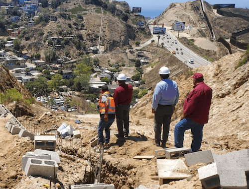 AVANZA CESPT EN REHABILITACIÓN DEL EMISOR LÍNEAS CUATAS EN PLAYAS DE TIJUANA. lasnoticias.info