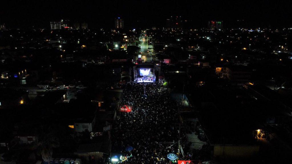 Realiza Gobierno de Rosarito concierto con Los Invasores de Nuevo León ante más de 20 mil personas. lasnoticias.info