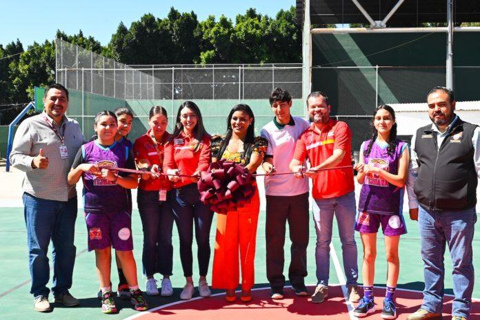 ALCALDESA MONTSERRAT CABALLERO REINAUGURA CANCHA REHABILITADA POR OXXO EN UNIDAD DEPORTIVA TIJUANA. lasnoticias.info