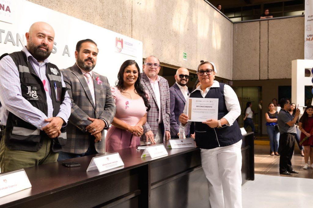 MONTSERRAT CABALLERO ENTREGA CONSTANCIAS A TIJUANENSES QUE CONCLUYERON CURSOS GRATUITOS EN CENTROS COMUNITARIOS. lasnoticias.info
