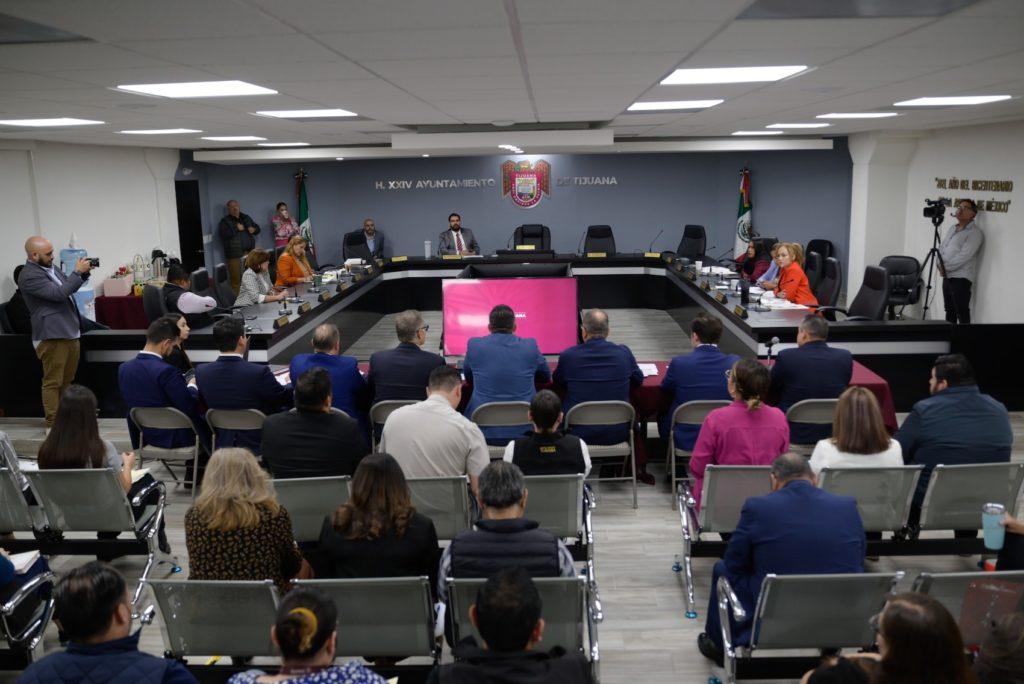 PRESENTÓ SDTUA GLOSA DEL SEGUNDO INFORME DE GOBIERNO ANTE REGIDORES. lasnoticias.info