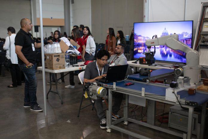 REALIZA SECRETARÍA DE EDUCACIÓN BC EXPO UNIVERSIDAD 2023. lasnoticias.info
