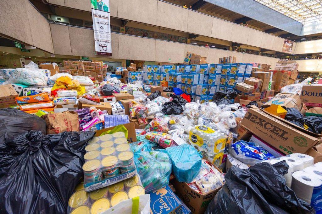SUMAN MÁS DE 70 TONELADAS EN COLECTA "UNIDOS POR GUERRERO" EN PALACIO MUNICIPAL. lasnoticias.info