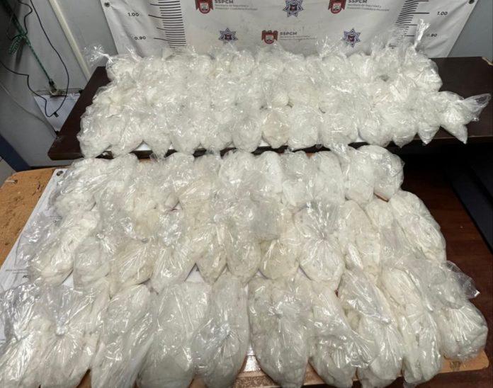 POLICÍA MUNICIPAL Y SEDENA INTERCEPTAN FUERTE CARGAMENTO DE DROGA CON DESTINO A EU. lasnoticias.info