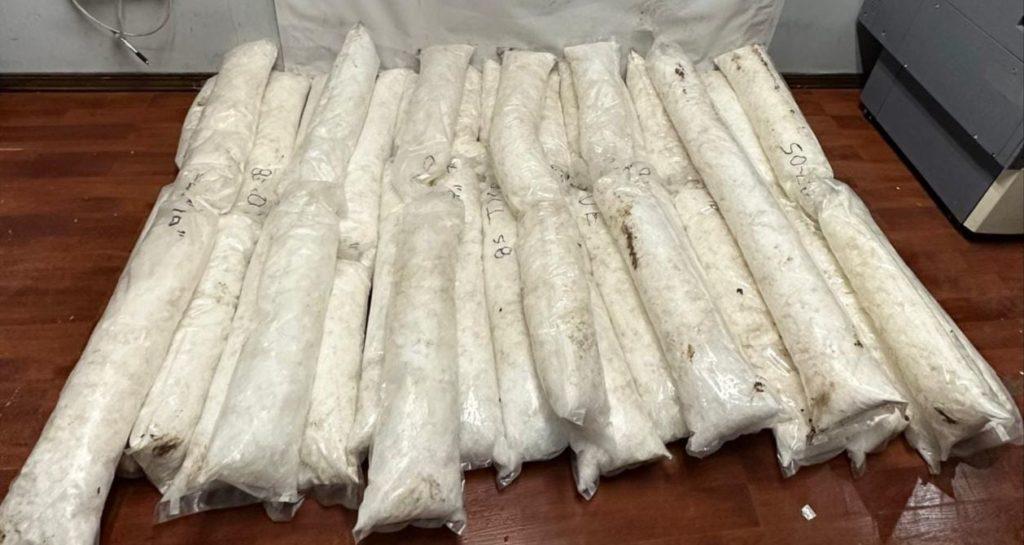 POLICÍA MUNICIPAL Y SEDENA INTERCEPTAN FUERTE CARGAMENTO DE DROGA CON DESTINO A EU. lasnoticias.info