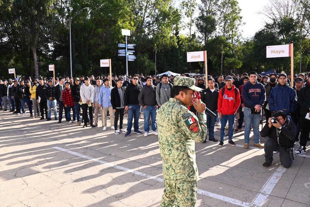 REALIZAN SORTEO DEL SERVICIO MILITAR NACIONAL CLASE 2005 Y REMISOS. lasnoticias.info