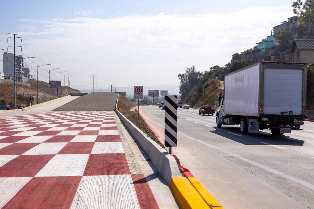 DESTACA RAMPA DE FRENADO EN TIJUANA POR SALVAR VIDAS, ÚNICA INTERURBANA EN EL NORTE DEL PAÍS. lasnoticias.info