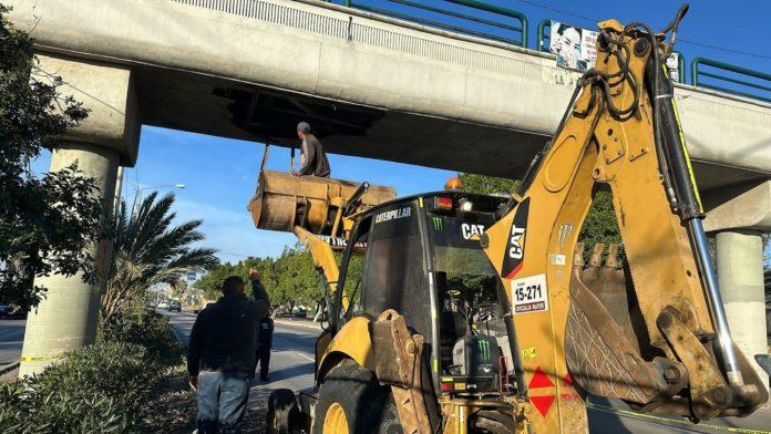 REALIZA AYUNTAMIENTO DE TIJUANA OBRA PREVENTIVA EN PUENTE UABC. lasnoticias.info