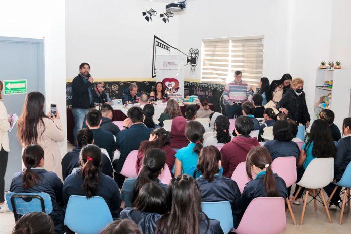 ENTREGA SECRETARÍA DE CULTURA ACERVO BIBLIOGRÁFICO A ALBERGUES TEMPORALES DE DIF ESTATAL. lasnoticias.info