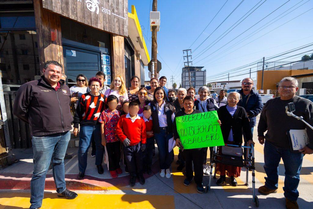 CON UNA INVERSIÓN SUPERIOR A 9 MDP ALCALDESA MONTSERRAT CABALLERO ENTREGÓ CALLE PAVIMENTADA EN EL CHAMIZAL. lasnoticias.info