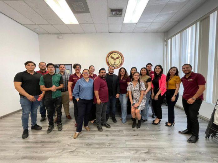 ATIENDE PERSONAL DE CESISPE PLÁTICA SOBRE 