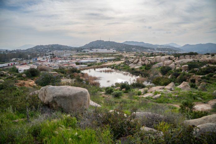 ATIENDE CESPTE INQUIETUD DE VECINAS Y VECINOS DE LA COLONIA MACLOVIO HERRERA SOBRE ESCURRIMIENTOS DE AGUA. lasnoticias.info ATIENDE CESPTE INQUIETUD DE VECINAS Y VECINOS DE LA COLONIA MACLOVIO HERRERA SOBRE ESCURRIMIENTOS DE AGUA. lasnoticias.info