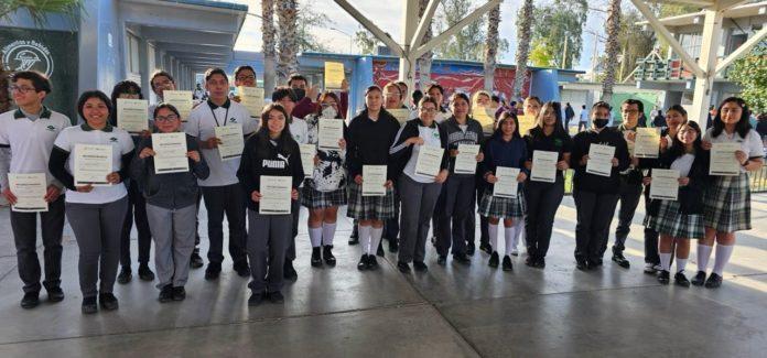 RECIBEN RECONOCIMIENTO ESTUDIANTES DESTACADOS Y DOCENTES DE CONALEP 154 PLANTEL MEXICALI II. lasnoticias.info RECIBEN RECONOCIMIENTO ESTUDIANTES DESTACADOS Y DOCENTES DE CONALEP 154 PLANTEL MEXICALI II. lasnoticias.info