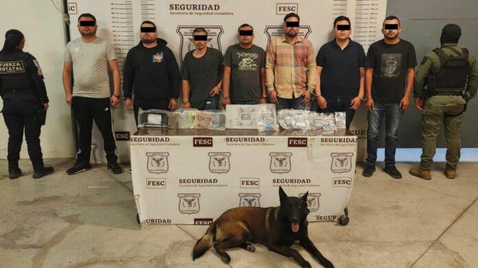 FUERZA ESTATAL, SSCPM Y AEI DETIENEN A 7 PERSONAS ASEGURÁNDOLES ARMA, CARTUCHOS Y DROGA. lasnoticias.info