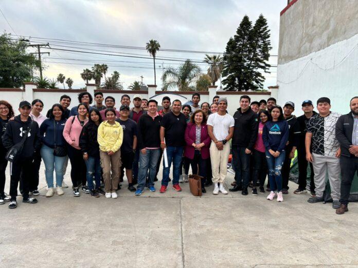 RECIBE TITULAR DE SEPESCA BC A ESTUDIANTES DE LA FACULTAD DE CIENCIAS DEL MAR DE LA UAS. lasnoticias.info