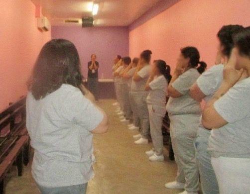 IMPARTEN CESISPE Y SECRETARÍA DE CULTURA TALLER DE CÁNTICOS A POBLACIÓN FEMENIL DEL CENTRO PENITENCIARIO DE MEXICALI. lasnoticias.info
