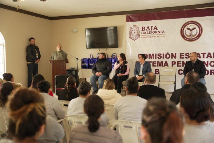 APRENDEN MUJERES PRIVADAS DE LA LIBERTAD DE TIJUANA, TÉCNICAS PARA EL MAQUILLAJE PROFESIONAL. lasnoticias.info