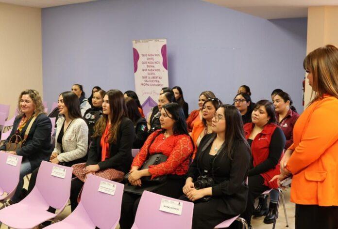 CULMINA CEJUM DIPLOMADO DE LENGUA DE SEÑAS MEXICANA Y FORTALECE INCLUSIÓN DE PERSONAS CON DISCAPACIDAD AUDITIVA EN BC. lasnoticias.info