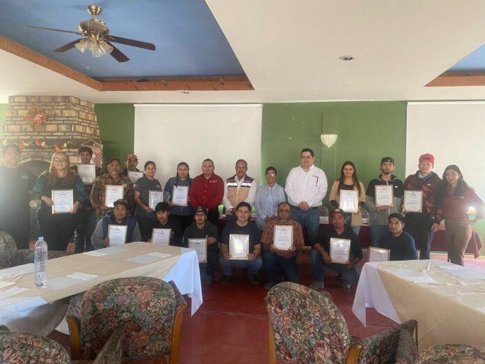 ENTREGA COEPRISBC RECONOCIMIENTOS A PLANTAS POTABILIZADORAS Y RESTAURANTES DE SAN QUINTIN. lasnoticias.info