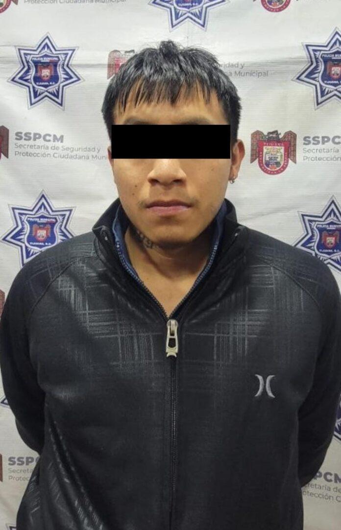 Asegura Policía Municipal a presunto responsable de agredir a una mujer.lasnoticias.info