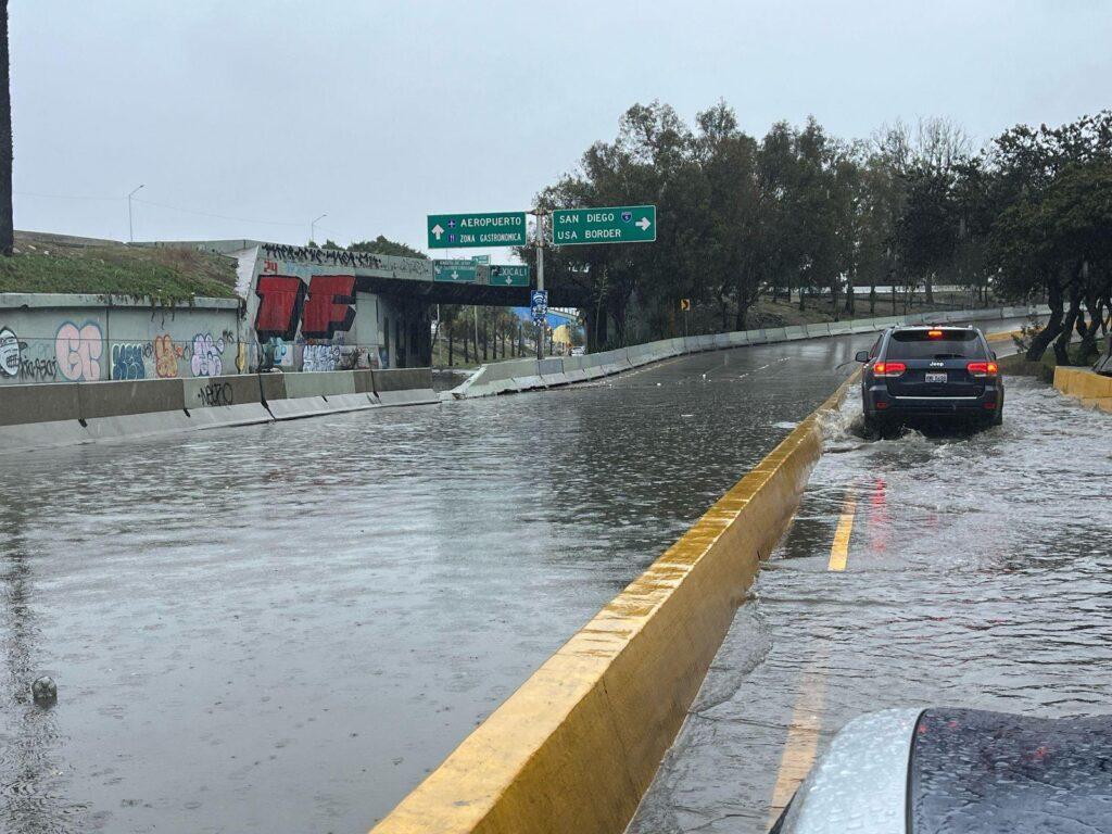 Atiende XXV Ayuntamiento de Tijuana incidentes por lluvias registradas en la ciudad.lasnoticias.info