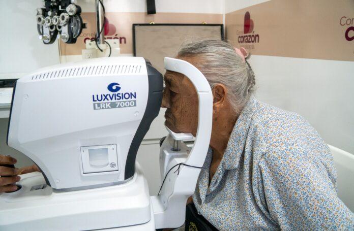 CARAVANAS DE SALUD OFRECEN DIAGNÓSTICO PARA CIRUGÍA DE CATARATAS.lasnoticias.info
