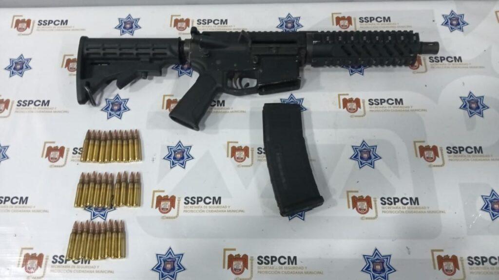 Asegura Policía Municipal de Tijuana a persona con fusil de asalto .lasnoticias.info