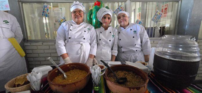 PRESENTAN CREATIVOS PLATILLOS ESTUDIANTES DE LA CARRERA DE ALIMENTOS Y BEBIDAS DE CONALEP 154 MEXICALI II.lasnoticias.info