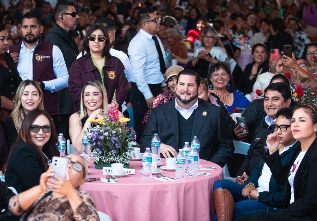 Encabeza presidente municipal Ismael Burgueño Ruiz celebración del Día de las Madres .lasnoticias.info