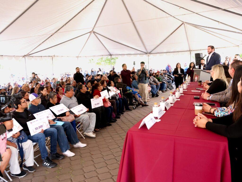 Entrega presidente municipal Ismael Burgueño 438 créditos a emprendedores de Tijuana .lasnoticias.info