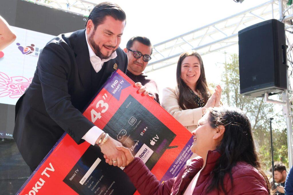 Encabeza presidente municipal Ismael Burgueño Ruiz celebración del Día de las Madres .lasnoticias.info