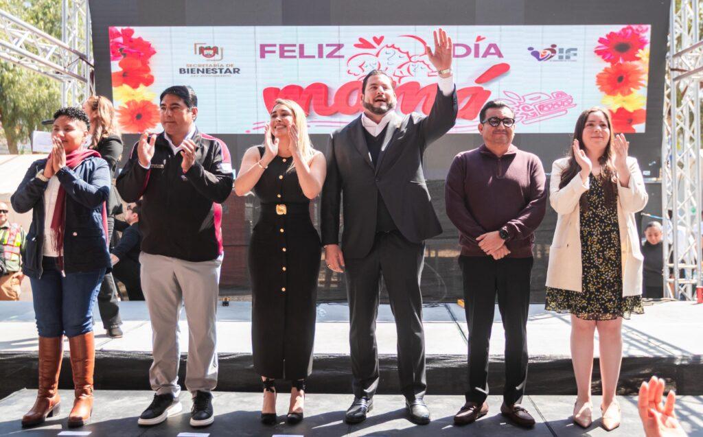 Encabeza presidente municipal Ismael Burgueño Ruiz celebración del Día de las Madres .lasnoticias.info