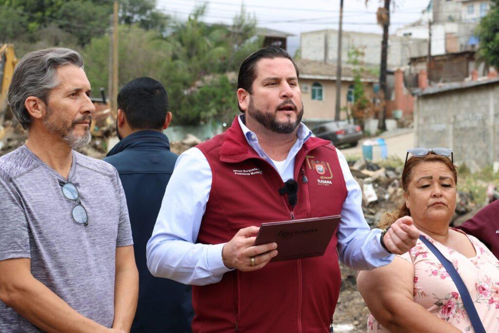 Recorre Ismael Burgueño colonias beneficiadas con el programa ‘Tijuana, Ciudad Limpia’.lasnoticias.info