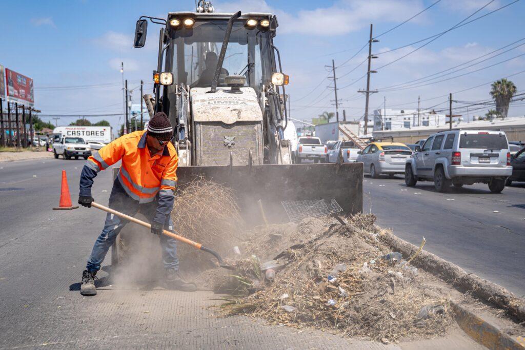 Continua Gobierno Municipal transformando las colonias con el programa ˈTijuana Ciudad Limpia’.lasnoticias.info
