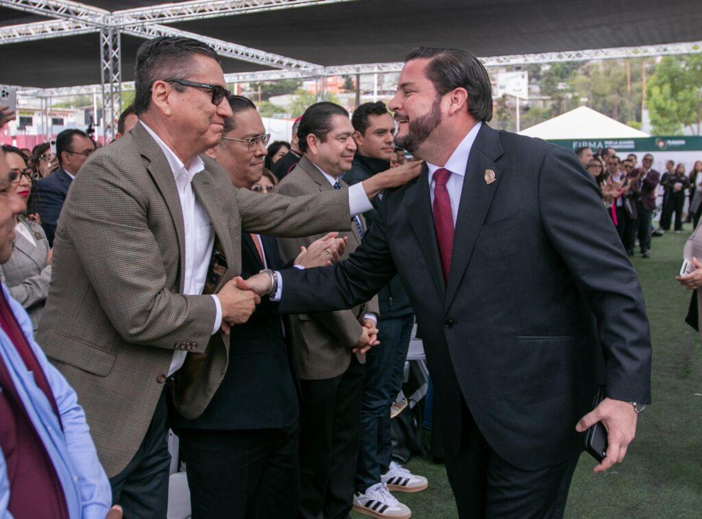 Firman Gobierno Municipal y sociedad civil ‘Alianza y Compromiso: Tijuana, Ciudad Limpia’.lasnoticias.info