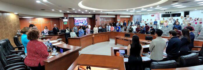 RECONOCE CONGRESO DEL ESTADO TRAYECTORIA DEL PERIODISTA Y ESCRITOR ARTURO GERALDO.lasnoticias.info