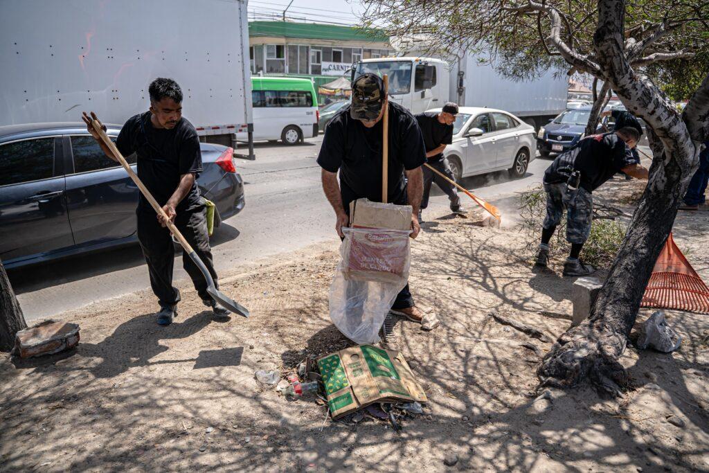Continua Gobierno Municipal transformando las colonias con el programa ˈTijuana Ciudad Limpia’.lasnoticias.info