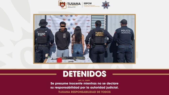 Logra trabajo coordinado detención de un hombre y una mujer con arma de alto poder en Tijuana