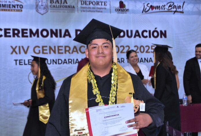 EMOTIVA CEREMONIA DE GRADUACIÓN DE LA GENERACIÓN 2022-2025 DE LA TELESECUNDARIA INDE-CAR TIJUANA.lasnoticias.info