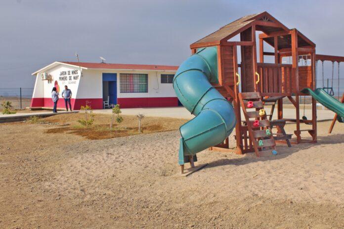 RECORREN ESCUELAS DE ISLA DE CEDROS PARA ATENDER NECESIDADES EDUCATIVAS.lasnoticias.info