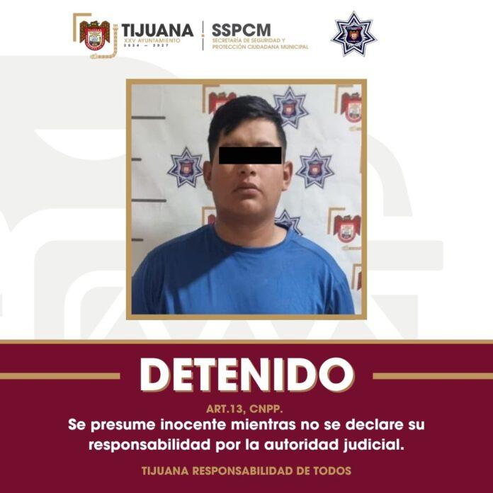 Detiene Policía Municipal a hombre por agresión física y amenazas contra mujer