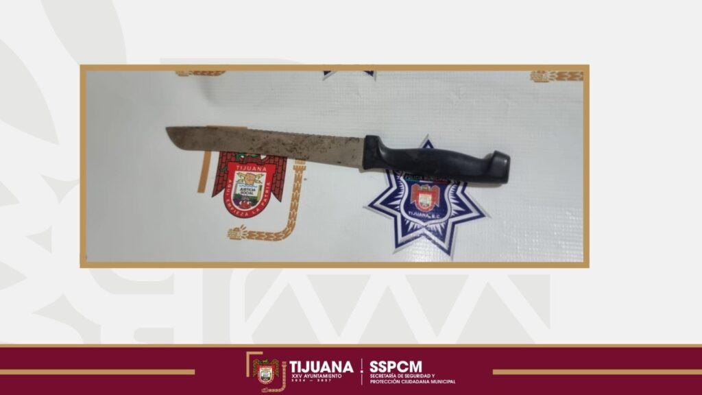 Detiene Policía Municipal a hombre por agresión física y amenazas contra mujer