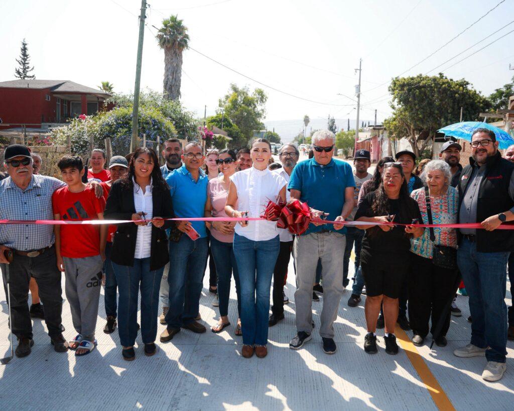 REFUERZA MARINA DEL PILAR LA ESTRATEGIA CORAZONES EN TIJUANA CON MÁS CALLES PAVIMENTADAS Y REDES DE AGUA.lasnoticias.info