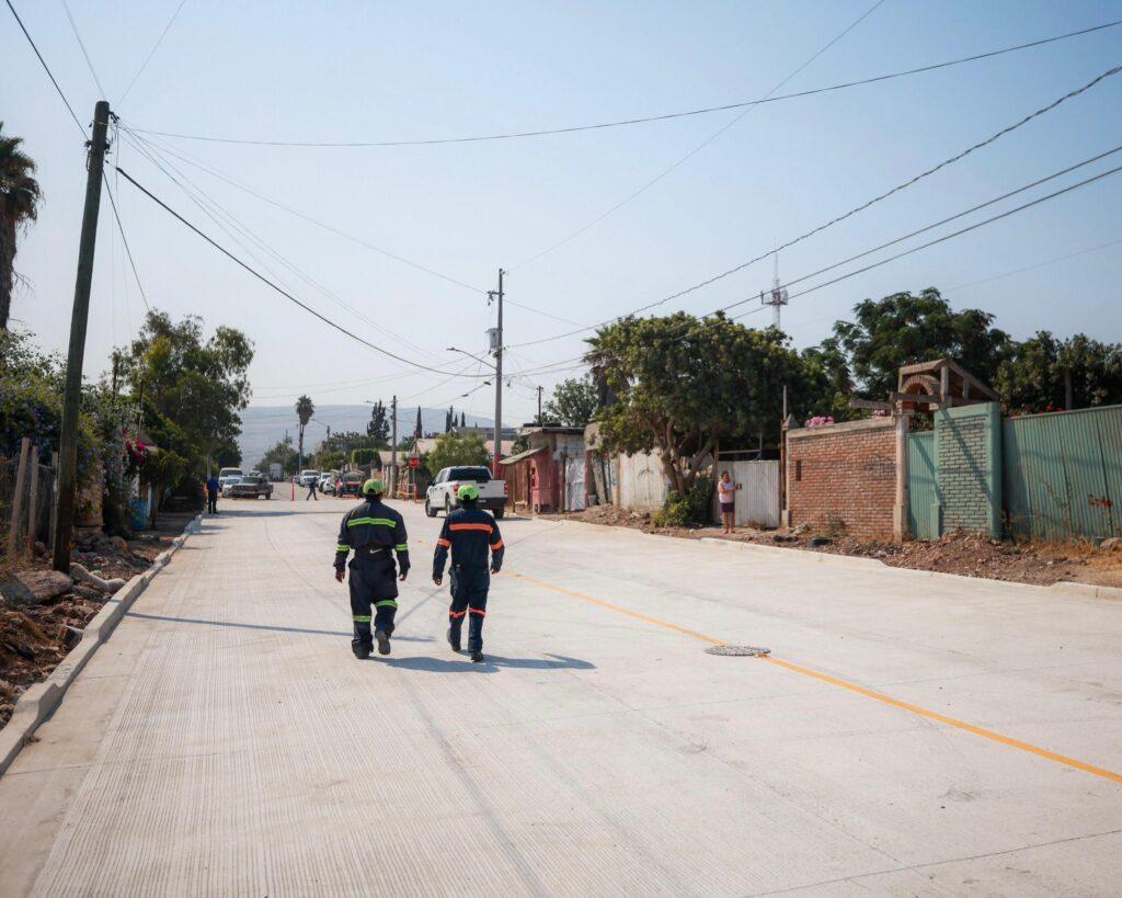 REFUERZA MARINA DEL PILAR LA ESTRATEGIA CORAZONES EN TIJUANA CON MÁS CALLES PAVIMENTADAS Y REDES DE AGUA.lasnoticias.info