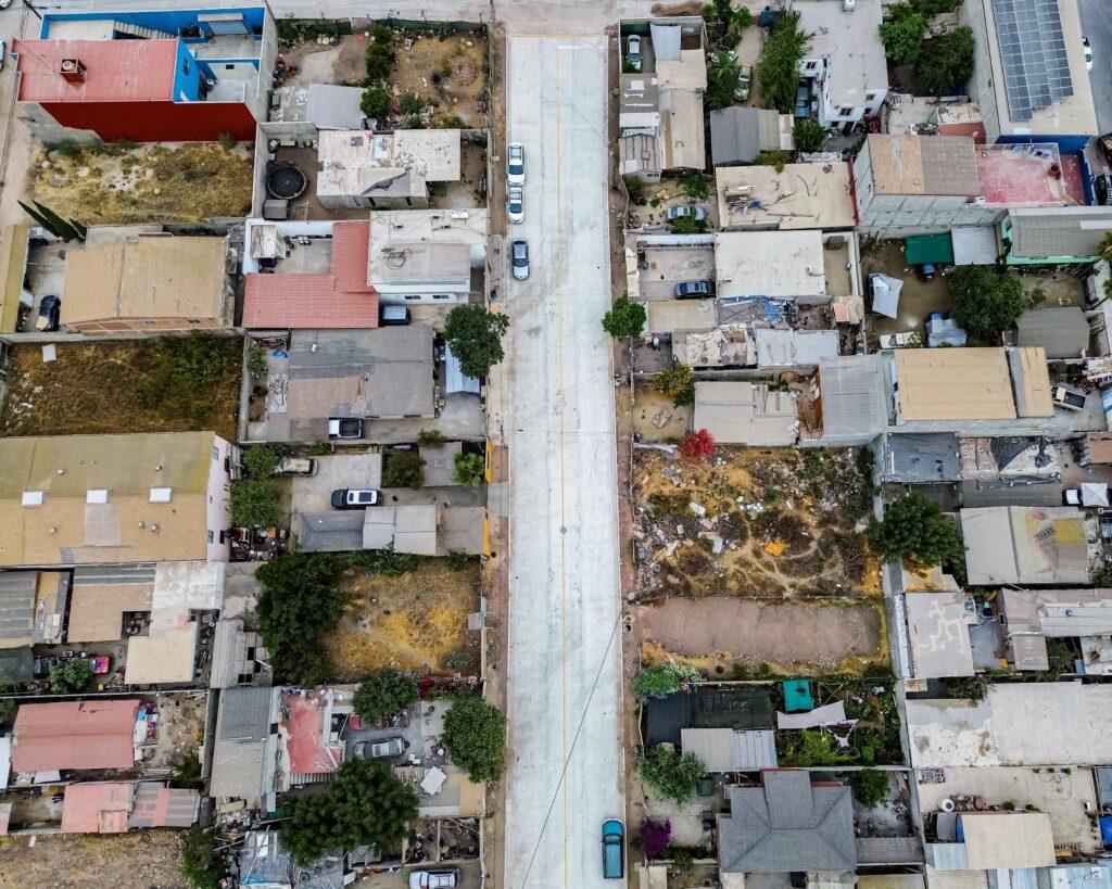 REFUERZA MARINA DEL PILAR LA ESTRATEGIA CORAZONES EN TIJUANA CON MÁS CALLES PAVIMENTADAS Y REDES DE AGUA.lasnoticias.info